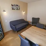 Johanning Ek 3* Uslar