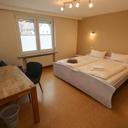 Johanning Ek 3* Uslar