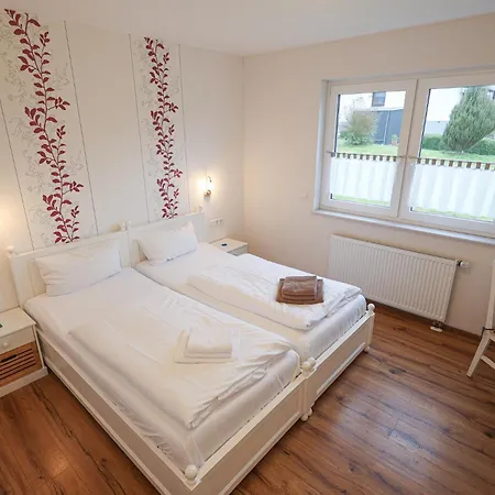 招待所 Johanning Ek 3*